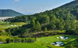 Sân golf Đà Lạt 1200 bảng giá năm 2023