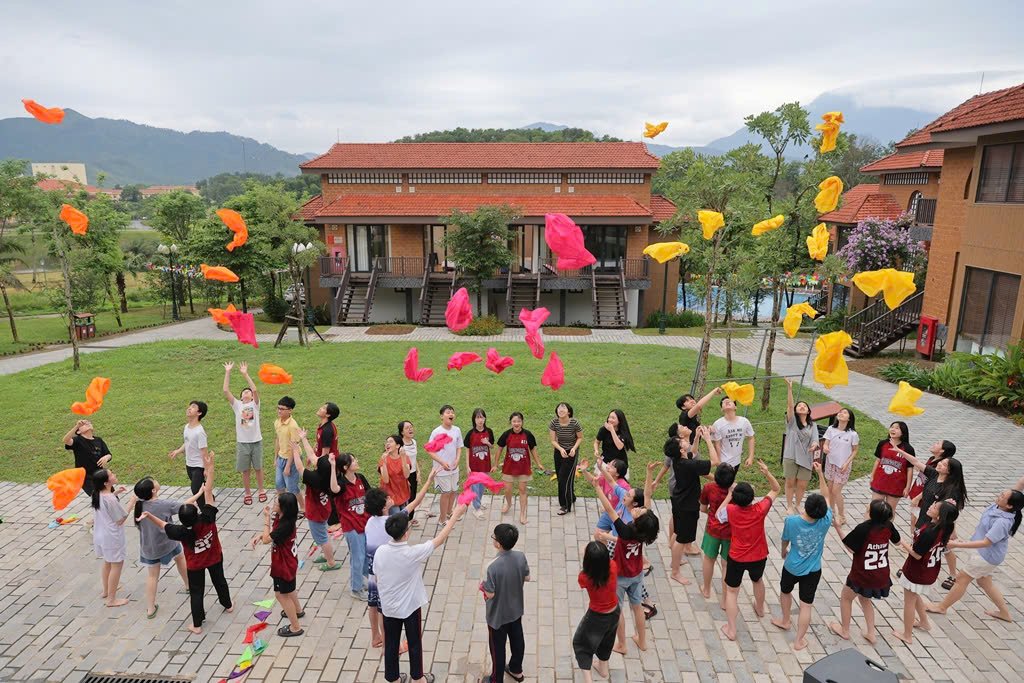 Teambuilding tại Làng Văn hóa các Dân tộc Việt Nam Đồng Mô