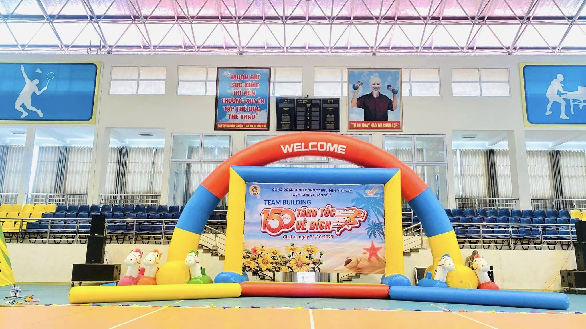 Đội ngũ điều hành và đạo cụ Teambuilding của Tatravel
